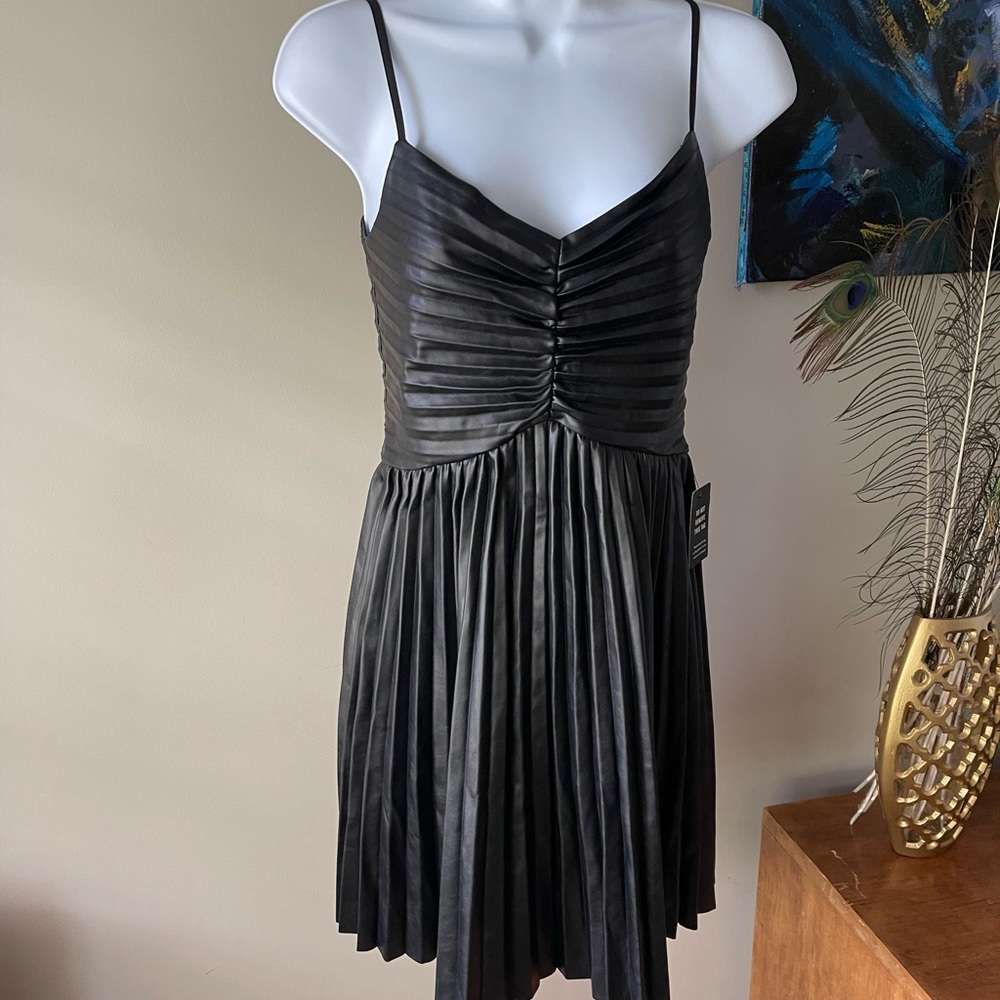Express Black Pleated Sweetheart Sundress Size XS